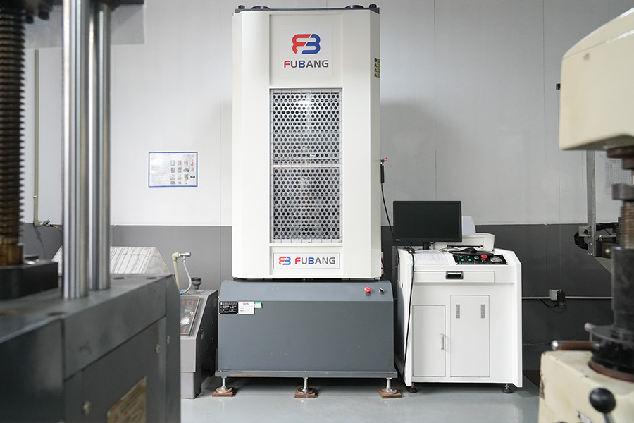 بار شکست 300 KN